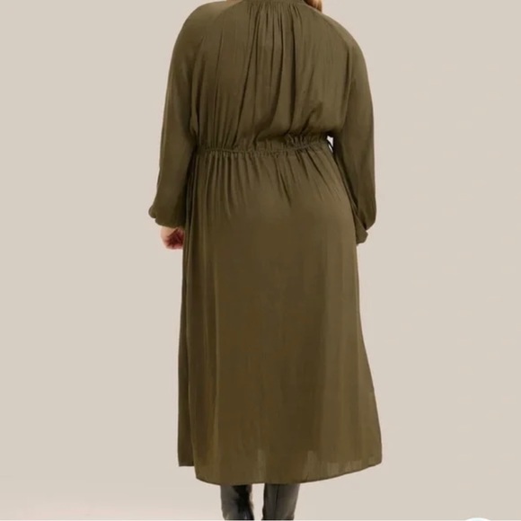 Modern Citizen Magdalena Plisse Dress - Picture 2 of 7